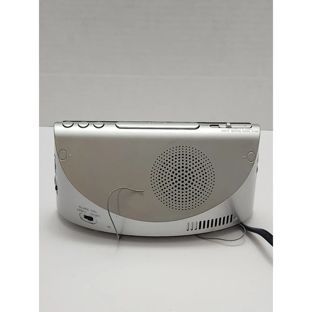 Vintage Sony Dream Machine ICF-C492 Alarm Clock Radio AM FM Tested Works